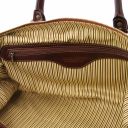 TL Voyager Дорожная кожаная сумка-даффл с карманом сзади Коричневый TL141247