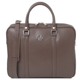 Prato Elegante Porta Folios y Porta Ordenador Portátil en Piel Saffiano Marrón topo oscuro TL142453