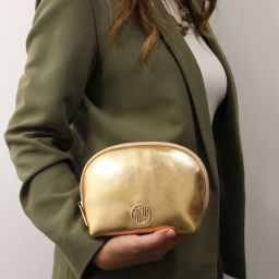 Vera Trousse in Pelle Morbida Metallic Argento TL142520