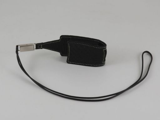 Porta móvil en Piton Modelo Pequeño Negro TL140732