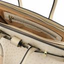 TL Bag Handtasche aus Leder mit Strauß-Prägung Beige TL142120