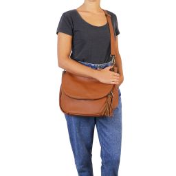 TL Bag Sac Bandoulière Besace en Cuir Souple Avec Pompon Cannelle TL141110
